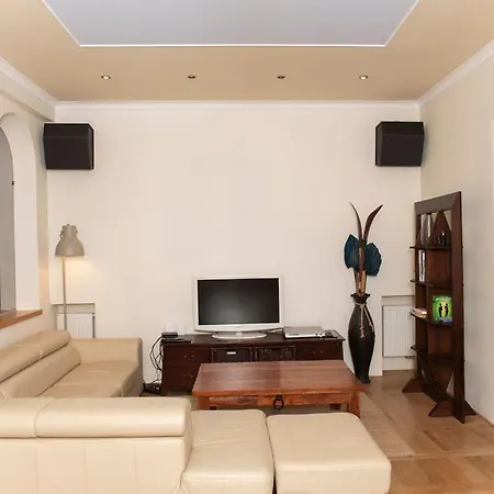 Velky Apartment *